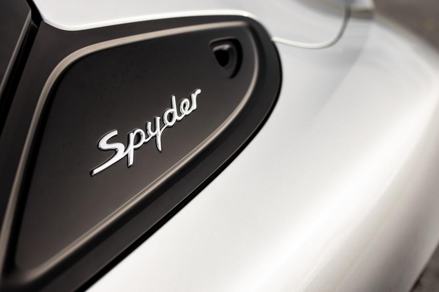 Детали экстерьера Porsche 718 Spyder (982) 2019 года  (WW) (фото 291 из 318)